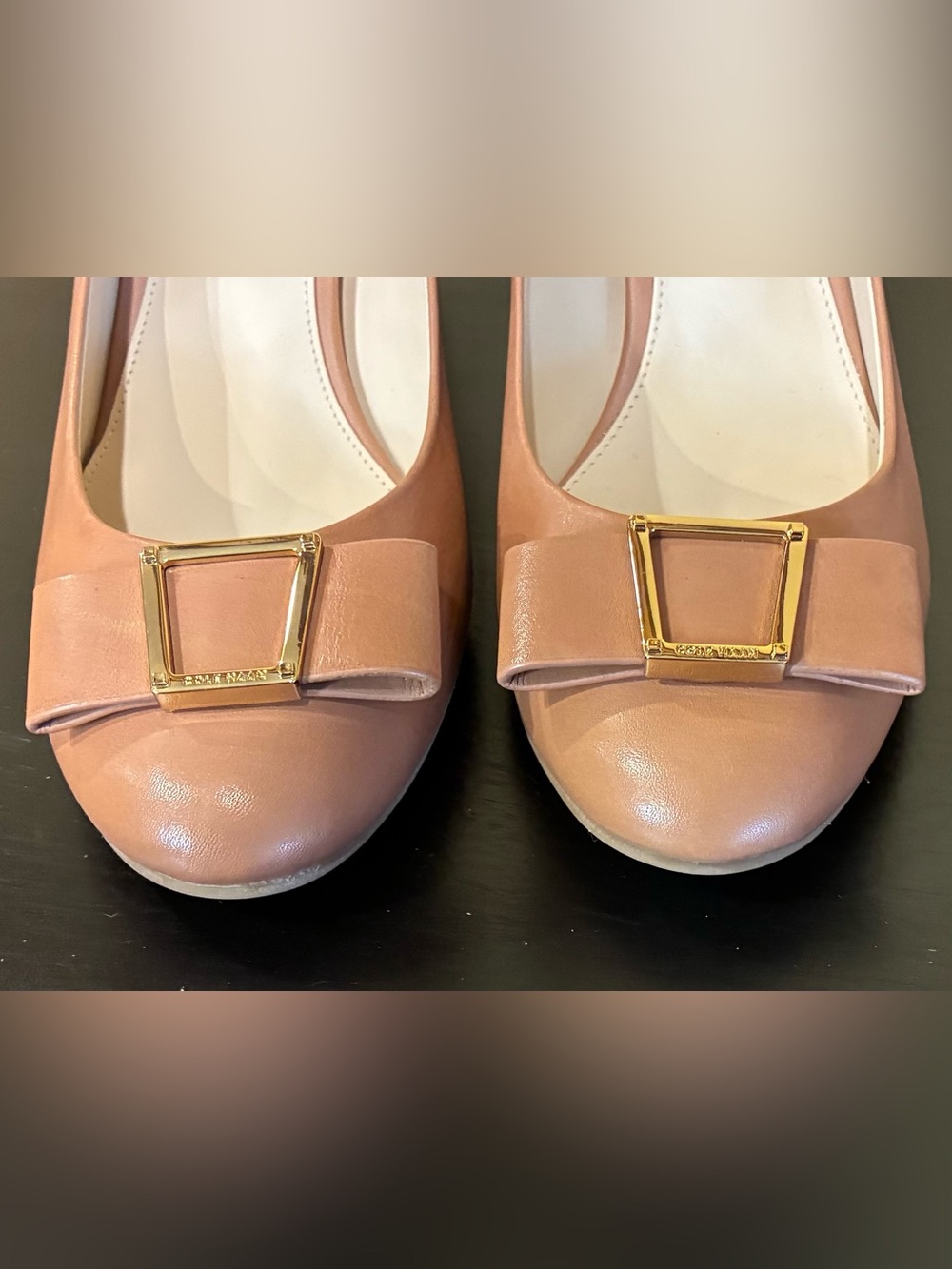Cole Haan Tali Bow Pump Gold Buckle Deep Beige SZ. 8B NWOB - Picture 3 of 12